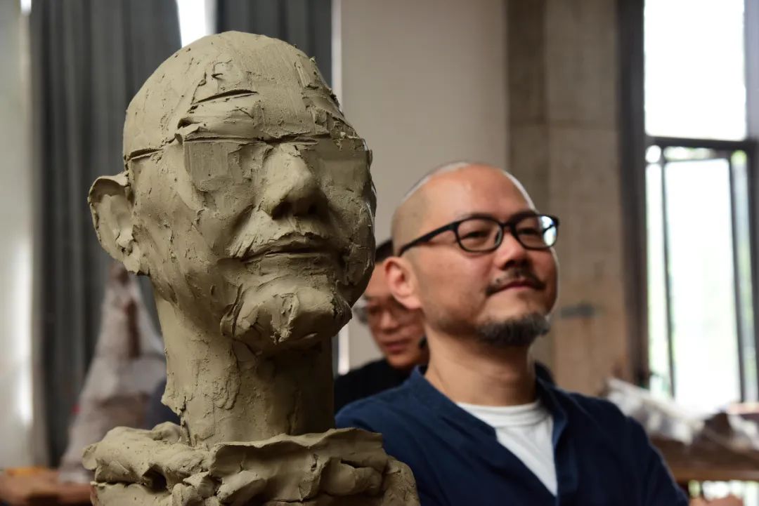 说明: 图片 说明: 图片